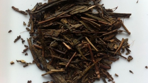 Hojicha Isecha: liście