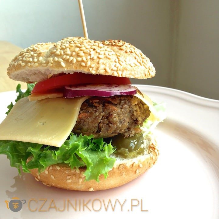 Wegetariański burger z Yerba mate i herbatą, przepis